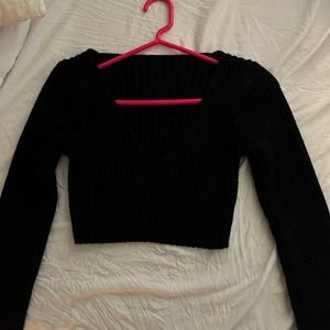 black crop top long sleeve